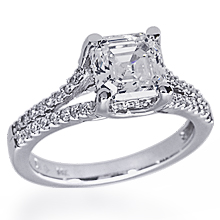 Split Shank Square Engament Ring: (/images/Items/1056.jpg) Split shank
engagement ring
gold 
platinum